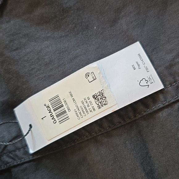 Garage - Chicago Low Rise Cargo- Shade Jet Black.NWT. Size 1 - Picture 5 of 6